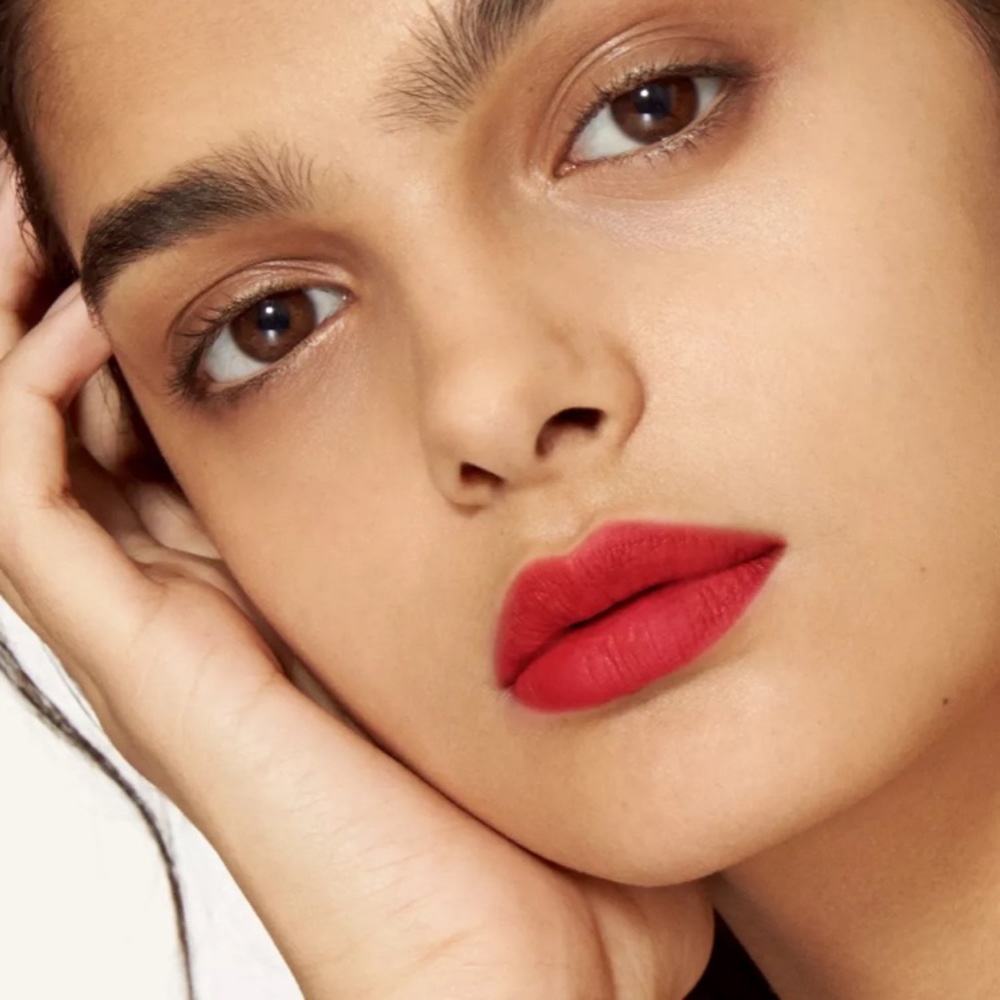 Burberry military red 41, Liquid Lip Velvet No. 41 Military Red